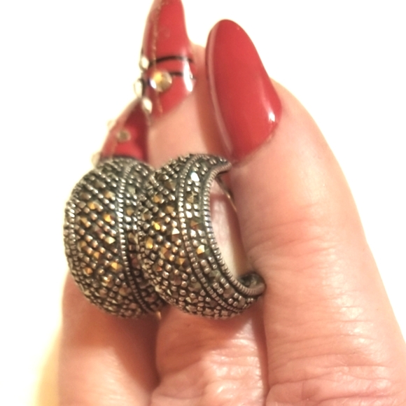 Vintage Sterling Marcasite Small Hoop Earrings - Picture 2 of 8